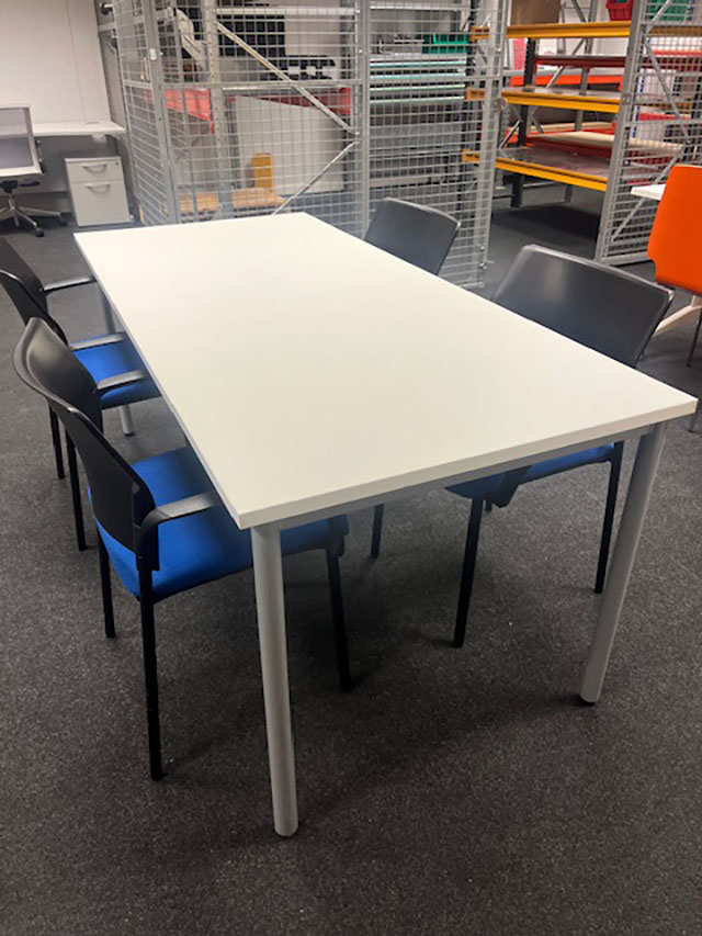 1800 x 800mm white table