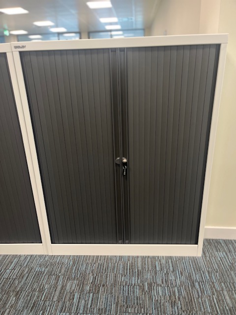 Bisley Tambour Cupboard with 2 shelves – 1270 h x 470 d x 1000w