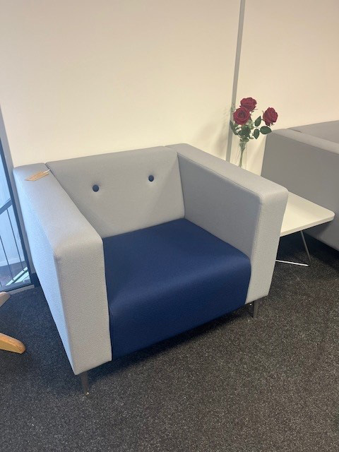 Narbutus Reception Seat